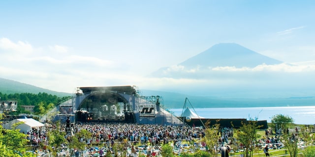 今年の「SPACE SHOWER SWEET LOVE SHOWER 2010」は8月28日～29日に山梨・山中湖交流プラザきららで開催。