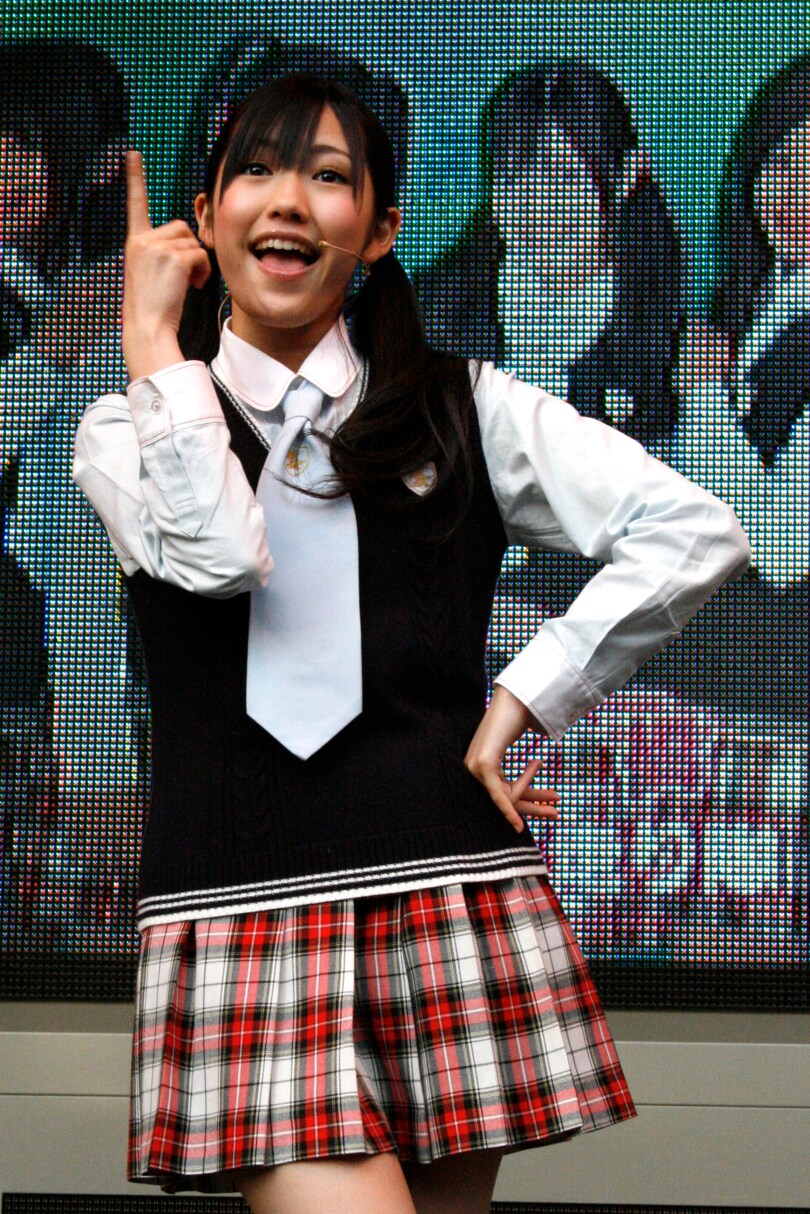 d*7様 渡り廊下走り隊 BOG抽プレ直筆サイン入りポラ 渡辺麻友