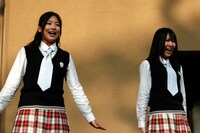 仲川遥香（写真左）と菊地あやか（右）