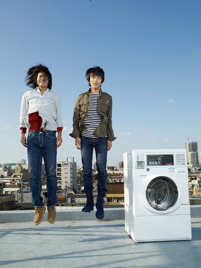 5月からは「くるりライブ興行2010 ～地獄の団体戦～」の開催が決定している。