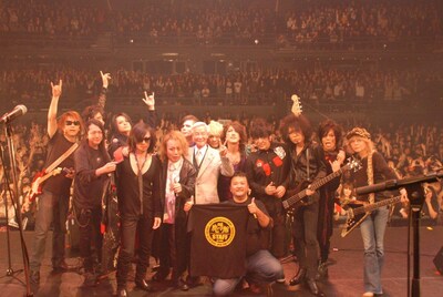 3月20日の公演では、セッション前に出演者全員と門間安彦代表による記念撮影も実施。