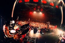 ビークルのステージ後半では、なぜかカトウタロウ（G）が各曲を「OK、続いての曲は橋本塁くんからのリクエストで～」とDJ風に紹介する流れに。