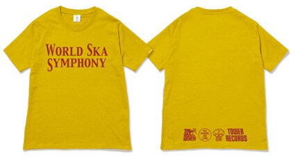タワレコ×スカパラコラボTシャツ（写真）は前面に「WORLD SKA SYMPHONY」ロゴ、背面にはロゴマークがプリントされている。