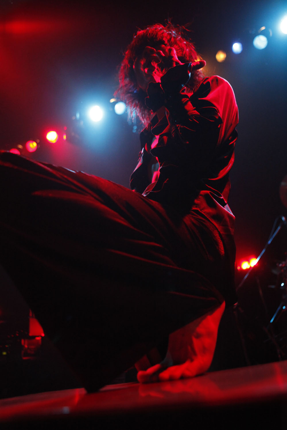 写真は2月に東京キネマ倶楽部で行われたワンマンライブ「不均衡キネマ」の模様。