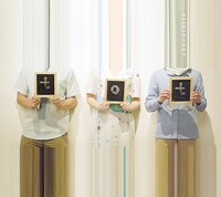 ミニアルバム「tot」のジャケット。オフィシャルサイトでは収録曲のPV公開や音源試聴を実施している。