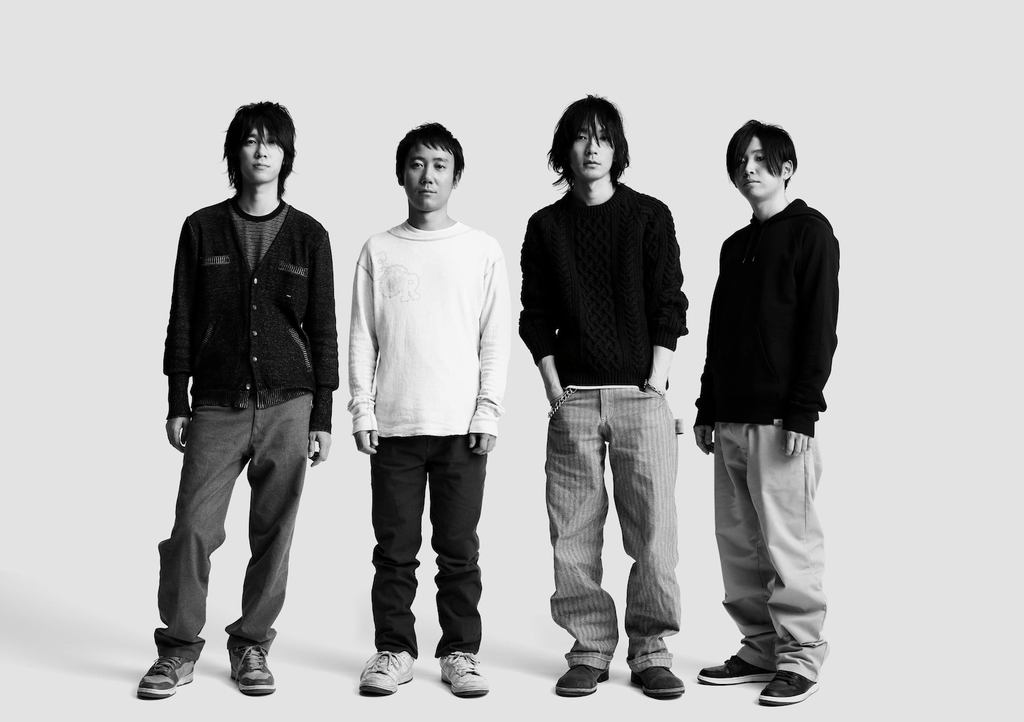 今回ライブで初披露されるシングル「HAPPY」に続き、翌週の4月21日にはさらなるニューシングル「魔法の料理 ～君から君へ～」をリリースする。ナタリーPower Pushでは、後日この連続リリースに関するインタビューを掲載予定。