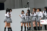 感情のこもった柏木の「ギュッとして」に、たまらず駆け寄って“ギュッとして”しまった宮澤佐江（写真左）。