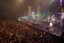 4月1日にZepp Tokyoで行われた彩冷えるツアーファイナル。