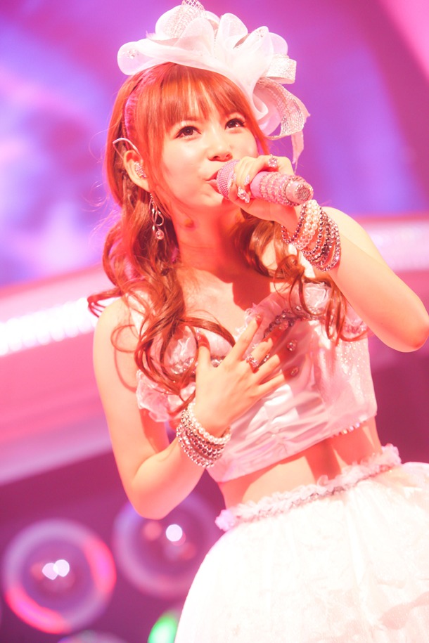 初日の三郷市文化会館公演では、TBS系アニメ「鋼の錬金術師FA」のエンディングテーマである4月28日発売のシングル「RAY OF LIGHT」も初披露された。