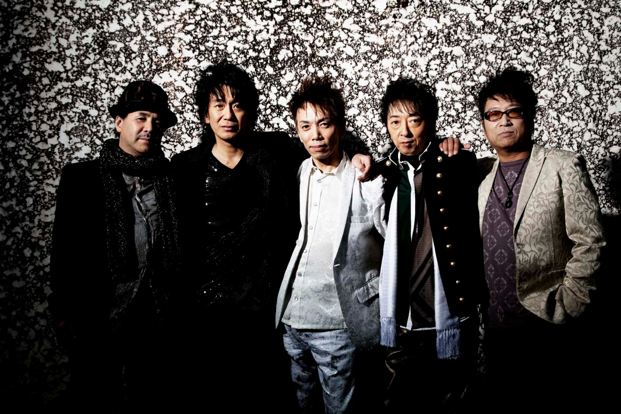 シングル初回限定盤には「オレンジ」のビデオクリップを、通常バージョンと“KOJI TAMAKI スペシャル・ヴァージョン”の2パターン収録。