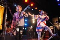 ニューロティカ (C)Yuki Kuroyanagi×MOBSPROOF