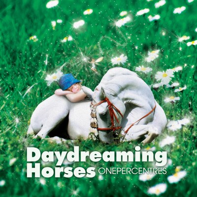 写真はアルバム「Daydreaming Horses」のジャケット。本作リリース後には全国ツアー、およびヨーロッパでのアルバムリリースやスペインツアーが決定している。