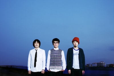 アナログフィッシュは明日4月8日より全国ツアー「Analogfish 2010 "Life Goes On" TOUR」をスタートさせる。