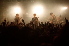 ライブの様子はUstreamでも生中継され、会場に足を運べないファンもリアルタイムでUNCHAINのパフォーマンスを楽しんだ。
