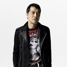 過去には「THE ROCK ODYSSEY 2004」などのフェスで、海外勢と競演を果たしてきた矢沢永吉。彼がどのステージに登場するのかも気になるところだ。