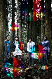 school food punishment、メジャー1stアルバムを紐解く