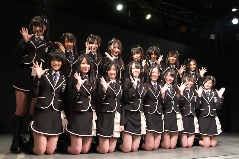 この春、テレビやラジオのレギュラー番組本数が5本から10本に倍増したというSKE48。先輩グループのAKB48のコピーではない、オリジナリティあふれるステージに今後も期待が高まる。