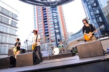 BUMP OF CHICKEN（写真は4月10日のライブの様子）