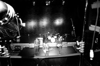 リハーサル中のTHE BAWDIES。