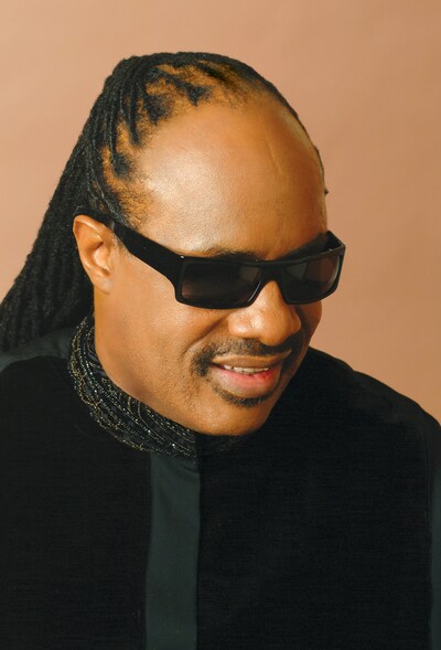 例年以上にバラエティに富んだラインナップが実現した「SUMMER SONIC 2010」（写真は、初日の大阪、2日目の幕張でヘッドライナーを務めるスティーヴィー・ワンダー）。