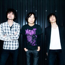 さまざまな出来事を乗り越えてより強固なグルーヴを生み出しているDOES。5月からスタートする全国ツアーでその勢いを感じてみよう。