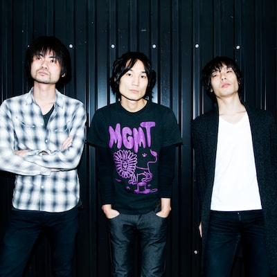 さまざまな出来事を乗り越えてより強固なグルーヴを生み出しているDOES。5月からスタートする全国ツアーでその勢いを感じてみよう。