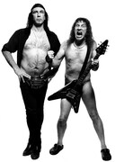 ANVILはスティーヴ・“リップス”・クードゥロー（Vo,G／写真右）とロブ・ライナー（Dr／写真左）を中心に、1973年に結成。現在はグレン・ファイブ（B）を含む3人で活動中。(C)Ross Halfin /ANVIL! THE STORY OF ANVIL