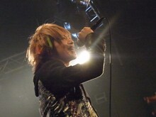 4月13日から最新アルバム「TOKYO MUZiCAL HOTEL」を携えての全国ツアーをスタートさせたSuG。ツアーファイナルは5月9日に赤坂BLITZで開催される。