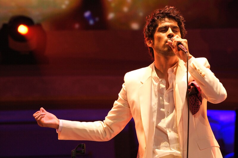 平井堅が武道館でライブを行うのは今回が4回目。