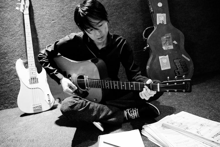 小沢健二3枚組ライブCD「我ら、時 通常版」3月リリース - 音楽ナタリー