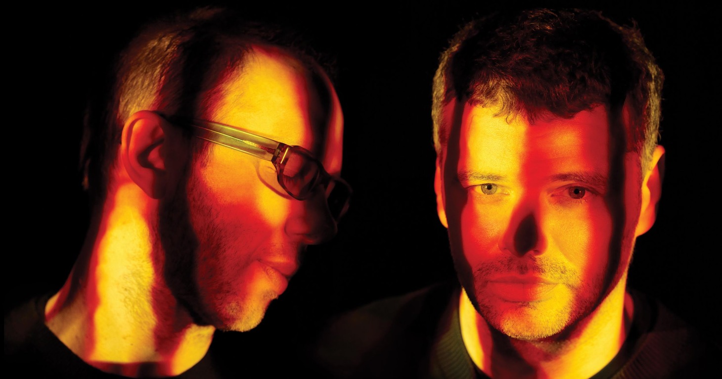 ヘッドライナーのTHE CHEMICAL BROTHERSは3時間におよぶDJセットを披露する。