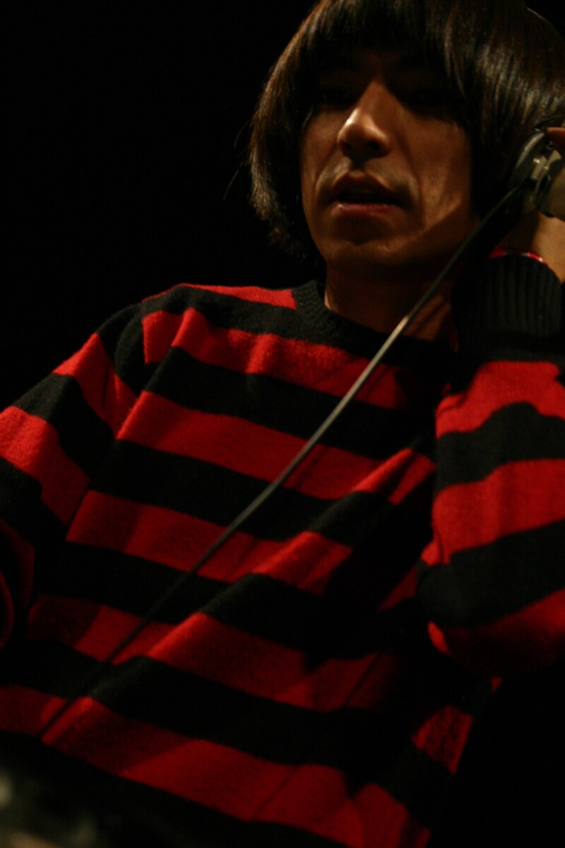 配信シングル「dancemusic」がiTunes Store総合チャートで1週間連続1位を記録したROCKETMAN。