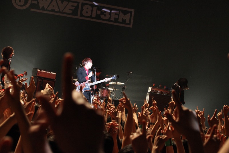 THE BAWDIES