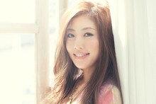 ナタリーPower PushではTiaraのインタビューを掲載中。自身のこれまでのキャリアやアルバム「Message for you」について語っている。