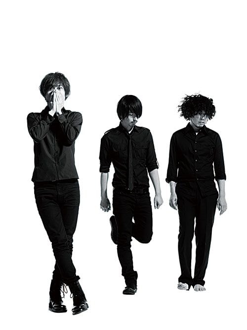 東名阪ツアー「熱視線8 KICK START MY HEART」のチケットは6月19日より一般発売開始。