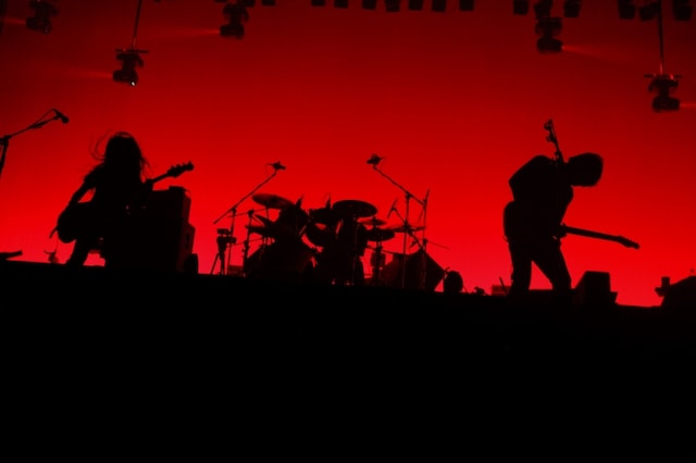 計3カ月におよぶロングツアーを終え、これからしばらく制作作業に入る凛として時雨。ファンは次回作の到着を心待ちにしよう。