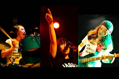 SUPER JUNKY MONKEYはイベント直前に「FUJI ROCK FESTIVAL '10」に出演。7月30日にRED MARQUEEでライブを行う。