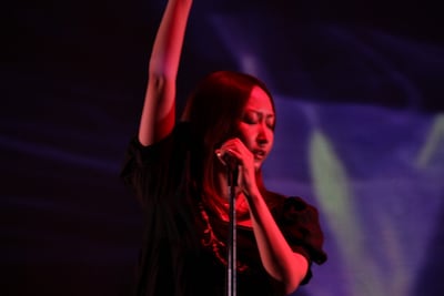 写真は4月17日に行われた「Dragon Nest」完成披露会での、KOKIAのライブの模様。テーマ曲に起用された「Road to Glory～for Dragon Nest」と、人気曲「調和」を披露した。