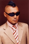 WORLD WIDE MOUSHIWAKE NIGHTの一員として出演するギュウゾウ申し訳Jr.(電撃ネットワーク)