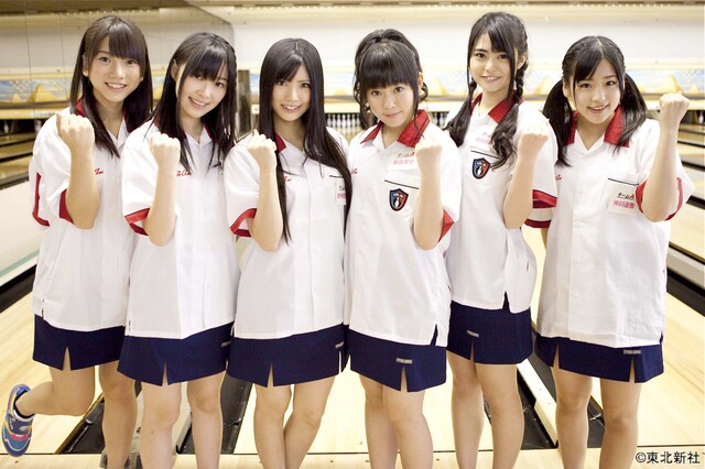 新生チームA。写真左から高城亜樹、指原莉乃、倉持明日香、多田愛佳、前田亜美、仲川遥香。