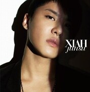 XIAH junsuのシングル「XIAH」DVD付き仕様ジャケット。