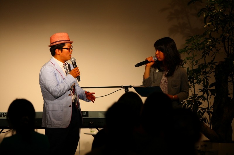 今回のイベントの招待客にはゴーヤの種が配られ、さかいも「これから育てる」と宣言。