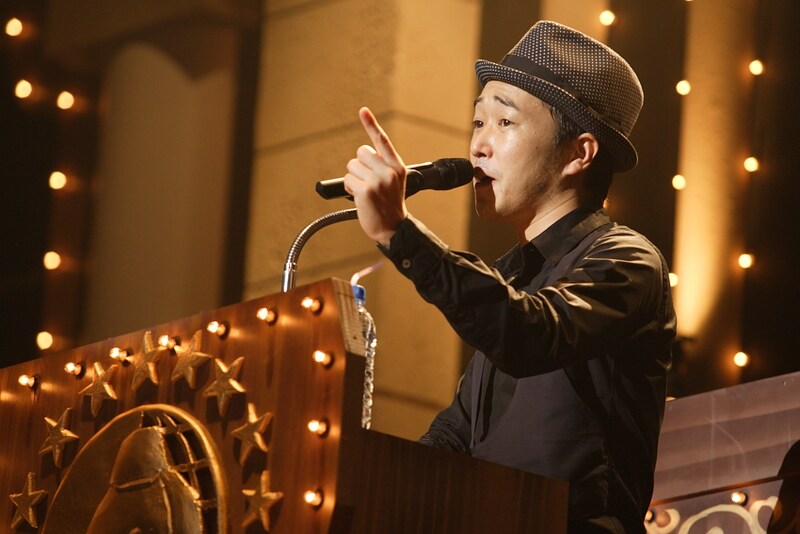 この日のライブではアンコールを含む全27曲を披露したSEAMO。