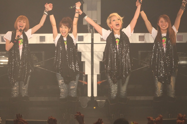 柴田あゆみ（写真左から2番目）、大谷雅恵（右から2番目）も次の活動に向けての準備を進めており、柴田はTwitter、大谷はアメブロでそれぞれ元気な姿を見せている。