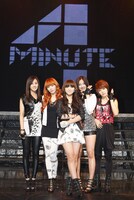 4Minute。写真左からホ・ガユン、キム・ヒョナ、クォン・ソヒョン、ナム・ジヒョン、チョン・ジユン。