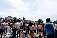 バーベキューの準備をする様子。