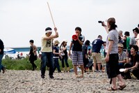 スイカ割りの様子。