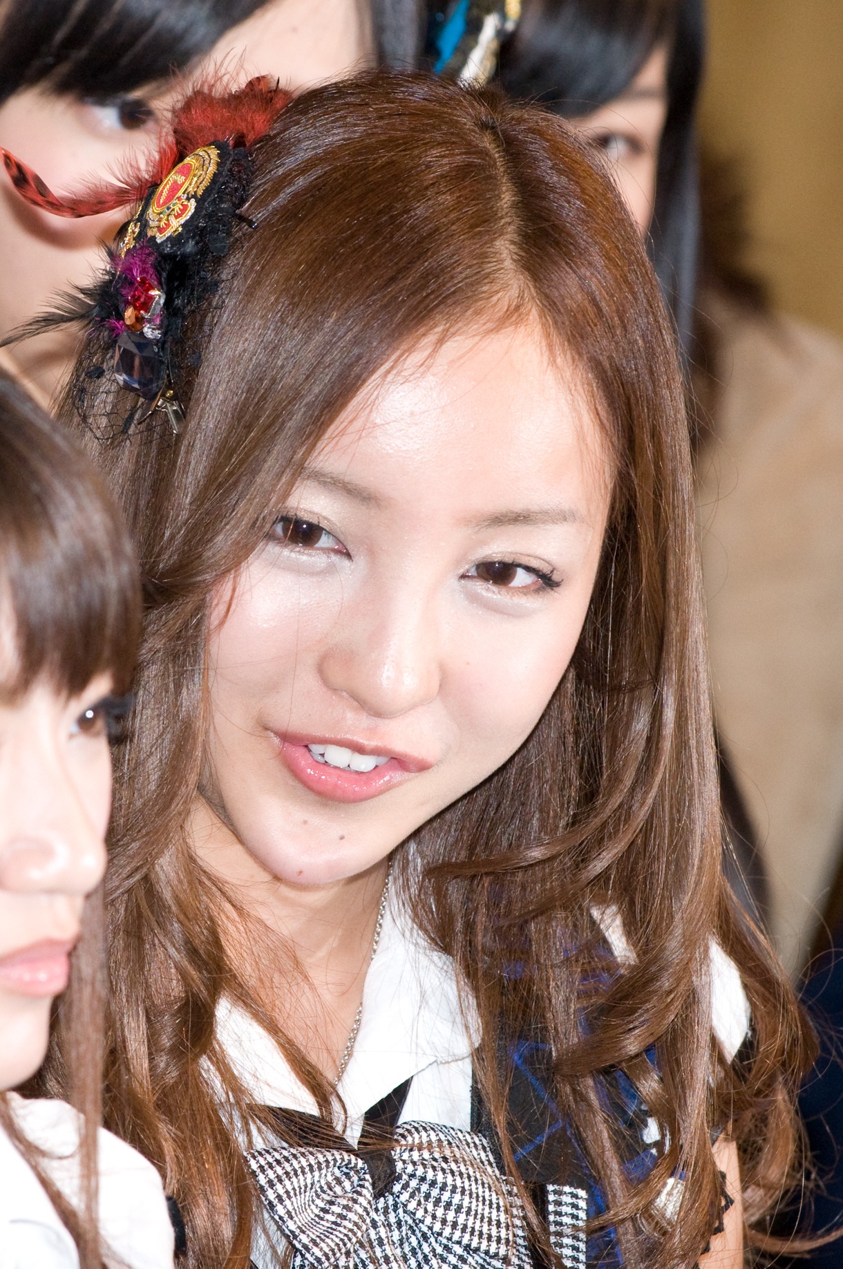板野友美