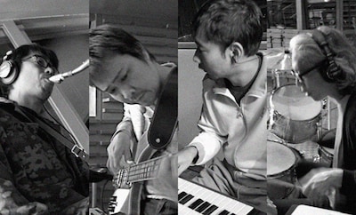 藤井尚之（写真左端）の新ユニット・SLUG & SALTは有賀啓雄（左から2番目）、松本圭司（3番目）、屋敷豪太（右端）という強力なメンバーからなるインストゥルメンタルバンド。