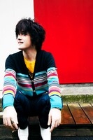 山中さわおはカミナリグモの音楽を「自分より不器用で、自分より天才に久しぶりに遭遇。良い音楽しか作らない」と絶賛している。